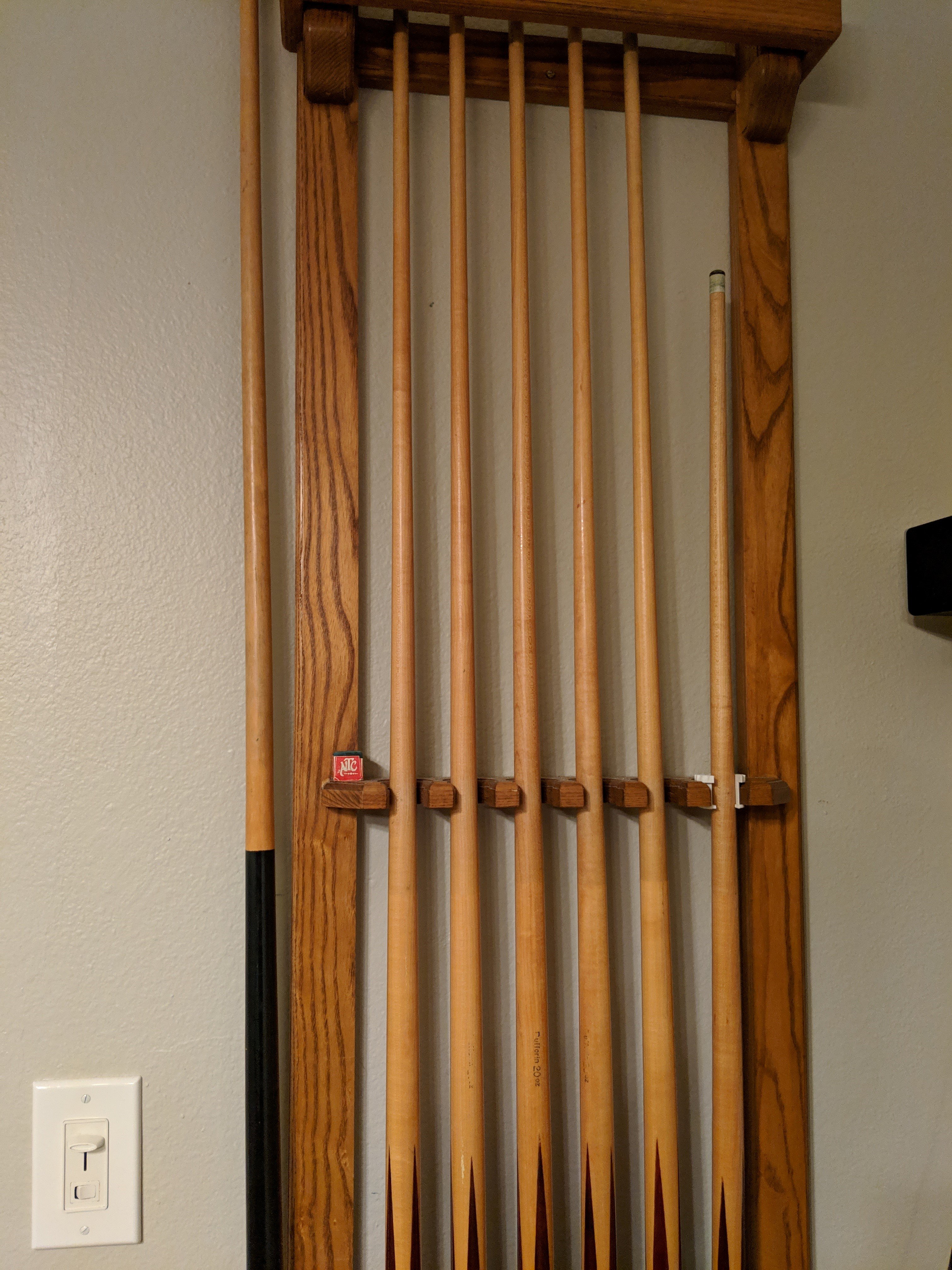 Short Pool Cue Holder By Zaxous
