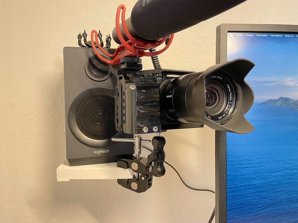 Smallrig clamp for flat surface