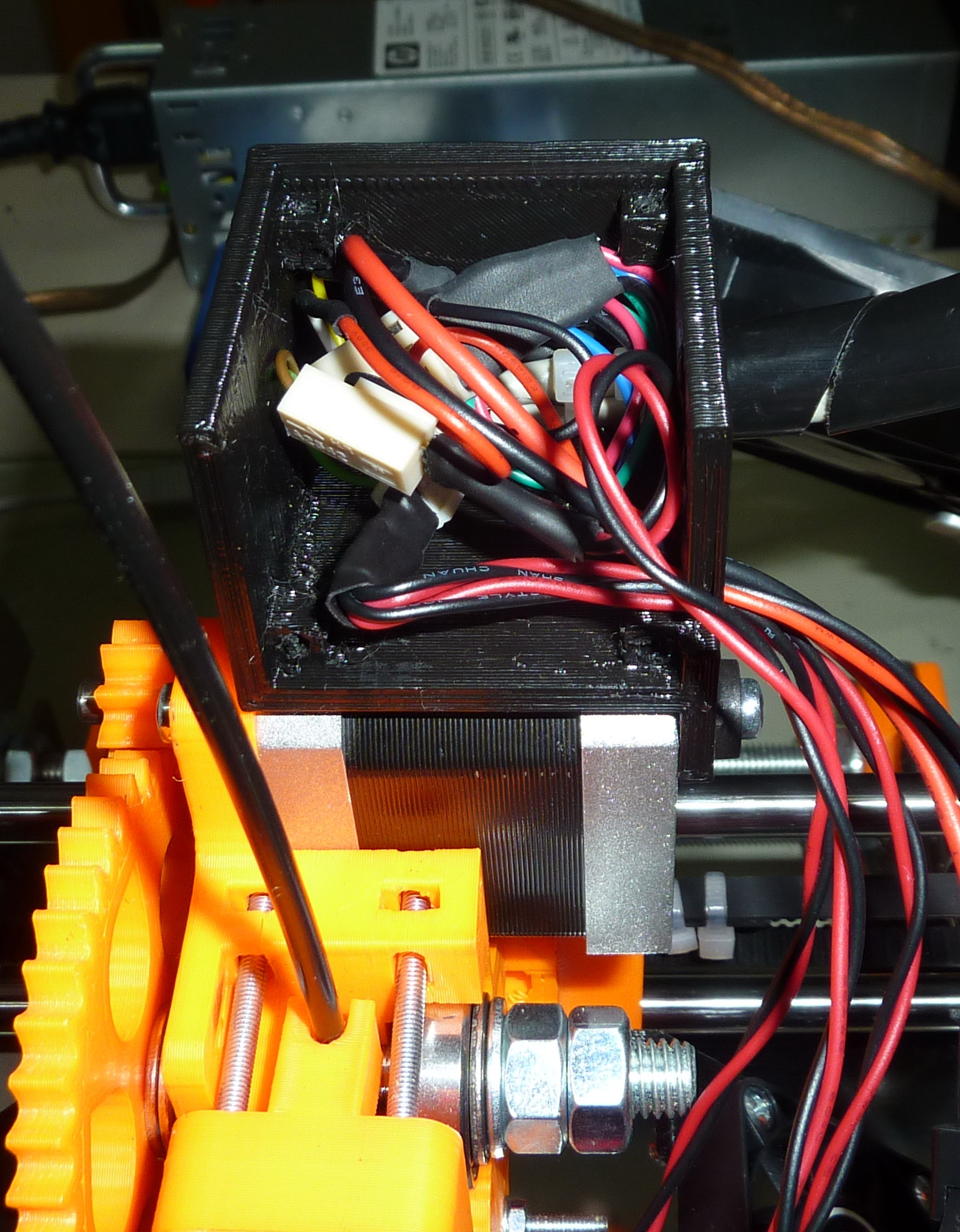 Prusa i3 Rework Cablebox for Extruder