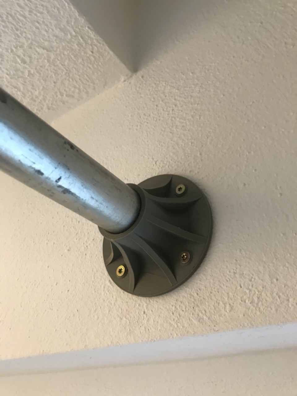 1 Inch Pipe Flange Bracket Pull Up Bar Wall Mount