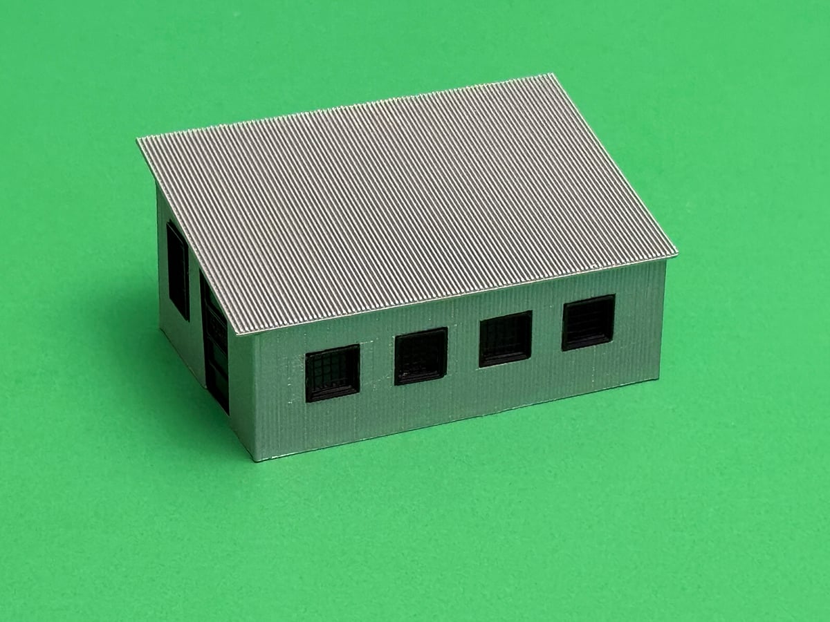 CORRUGATED BUILDING 1:87 HO SCALE