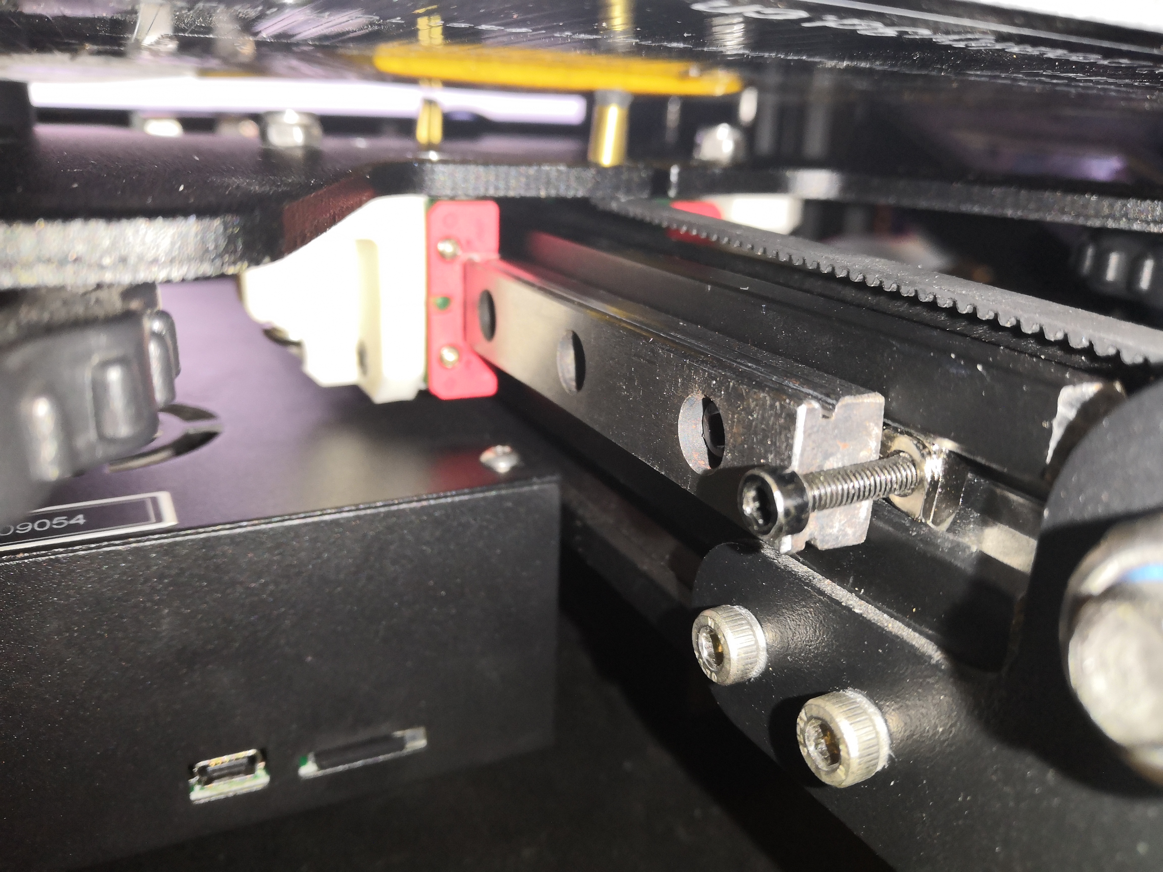 Makes Of Creality Ender 3 Y Axis Linear Rail Mod By Dipt Thingiverse