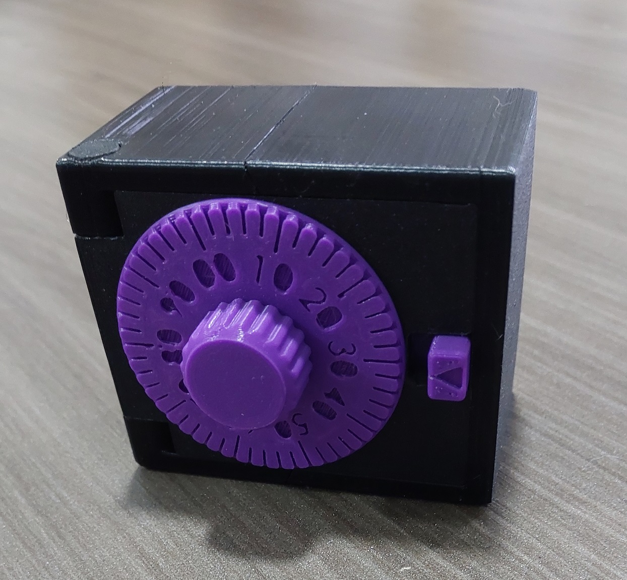 Safebox with classic numeric code