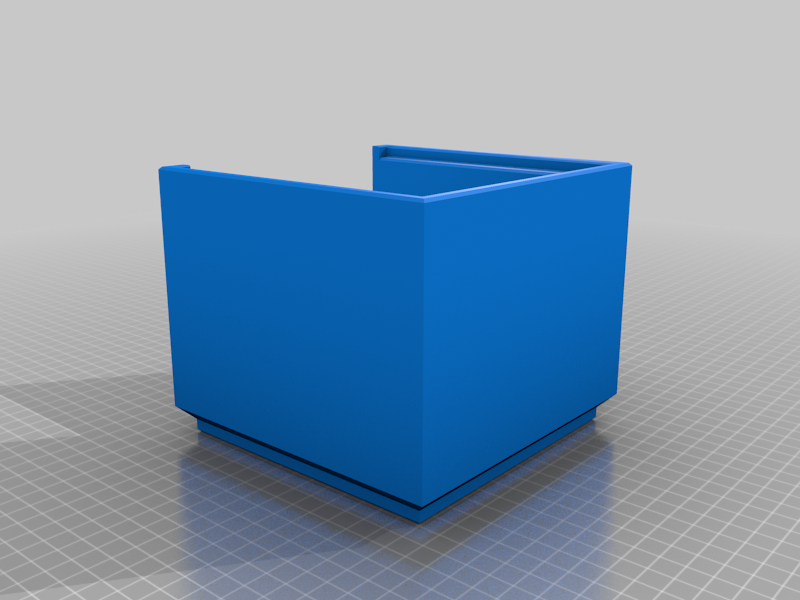 STACKABLE CONTAINER