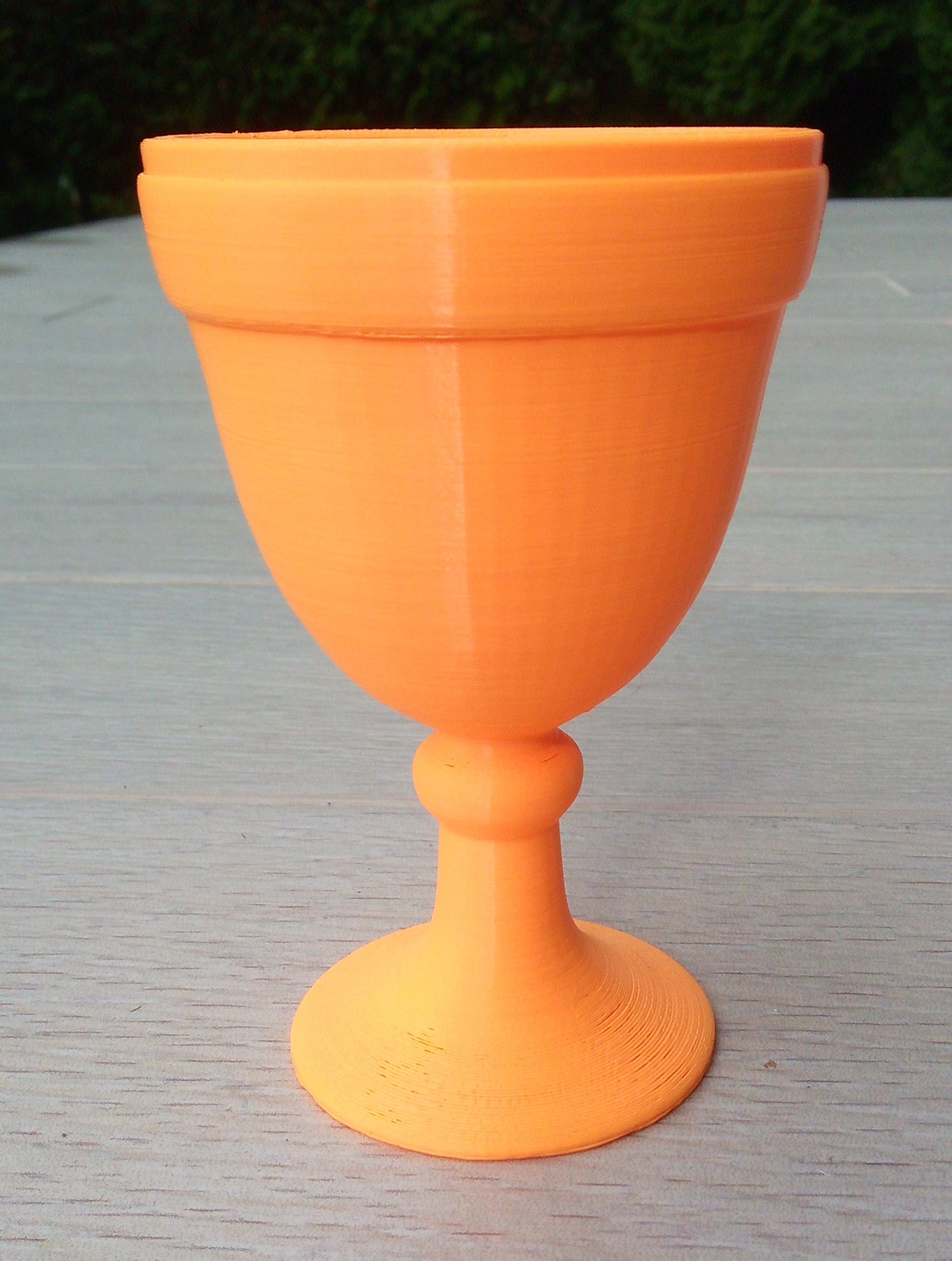 Pythagorean goblet