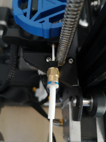 Filament guide with PTFE connector for Ender 3 V2