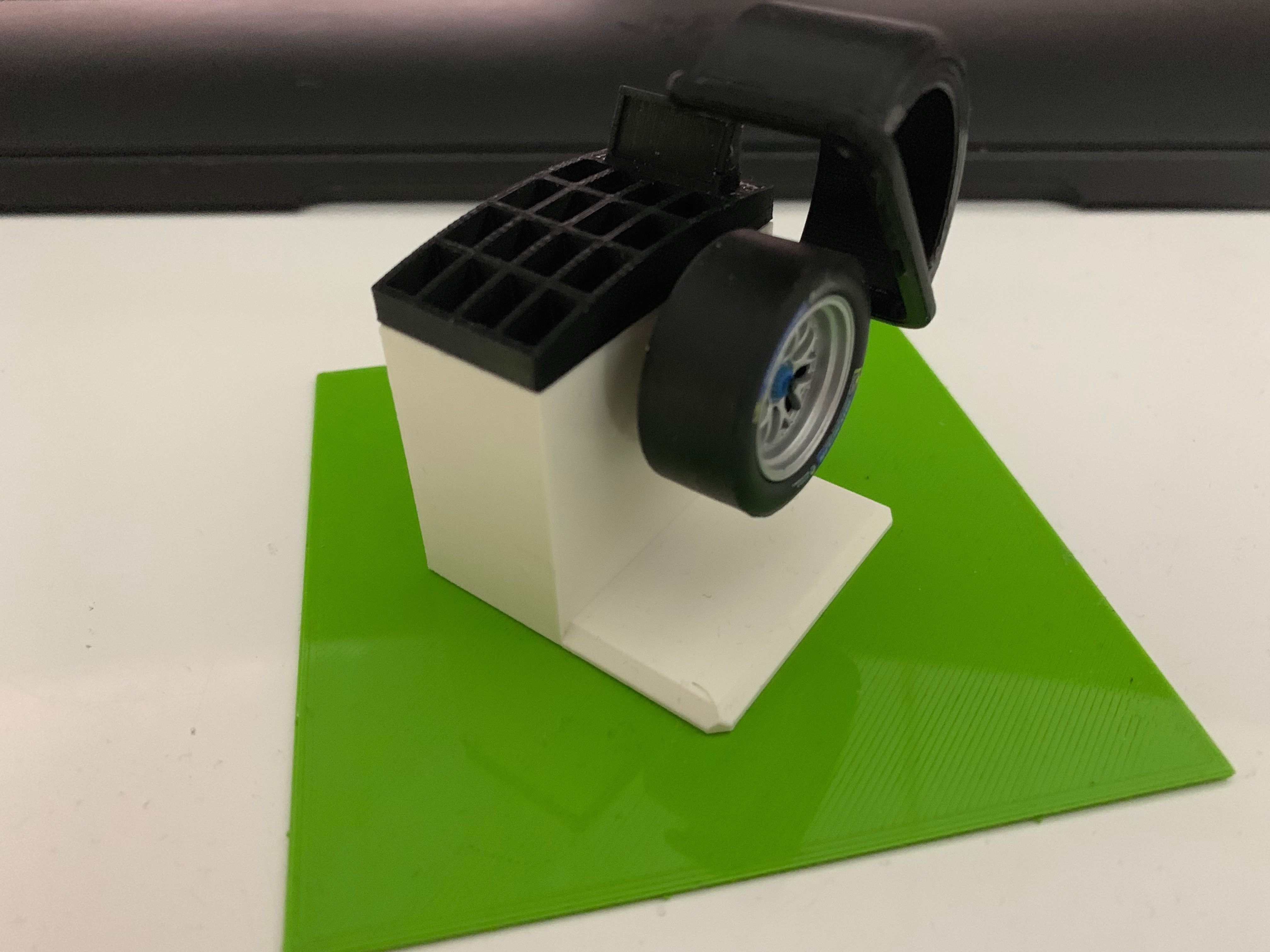 balancing machine 1:24