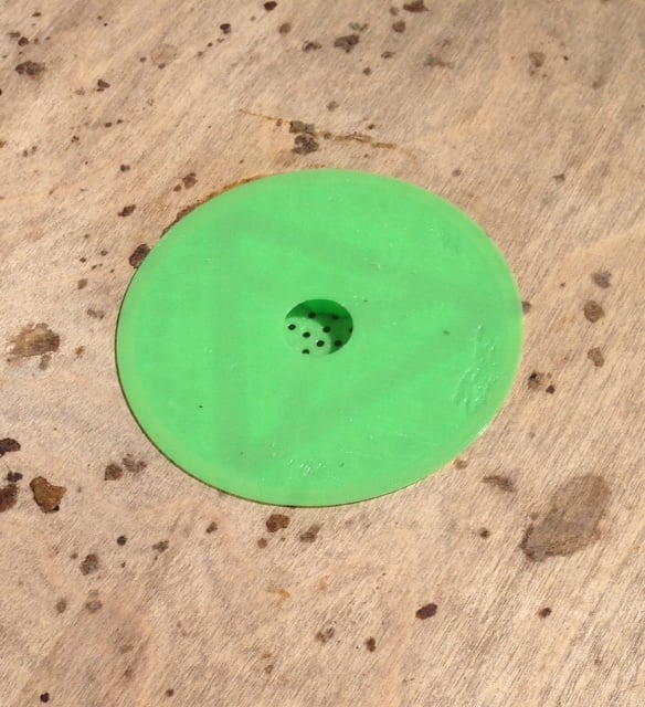 Flat and round Bee escape (two different designs)