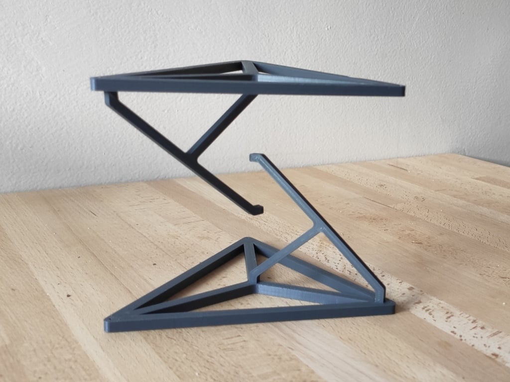 Tensegrity - Impossible table (Hidden wire and tensioner)