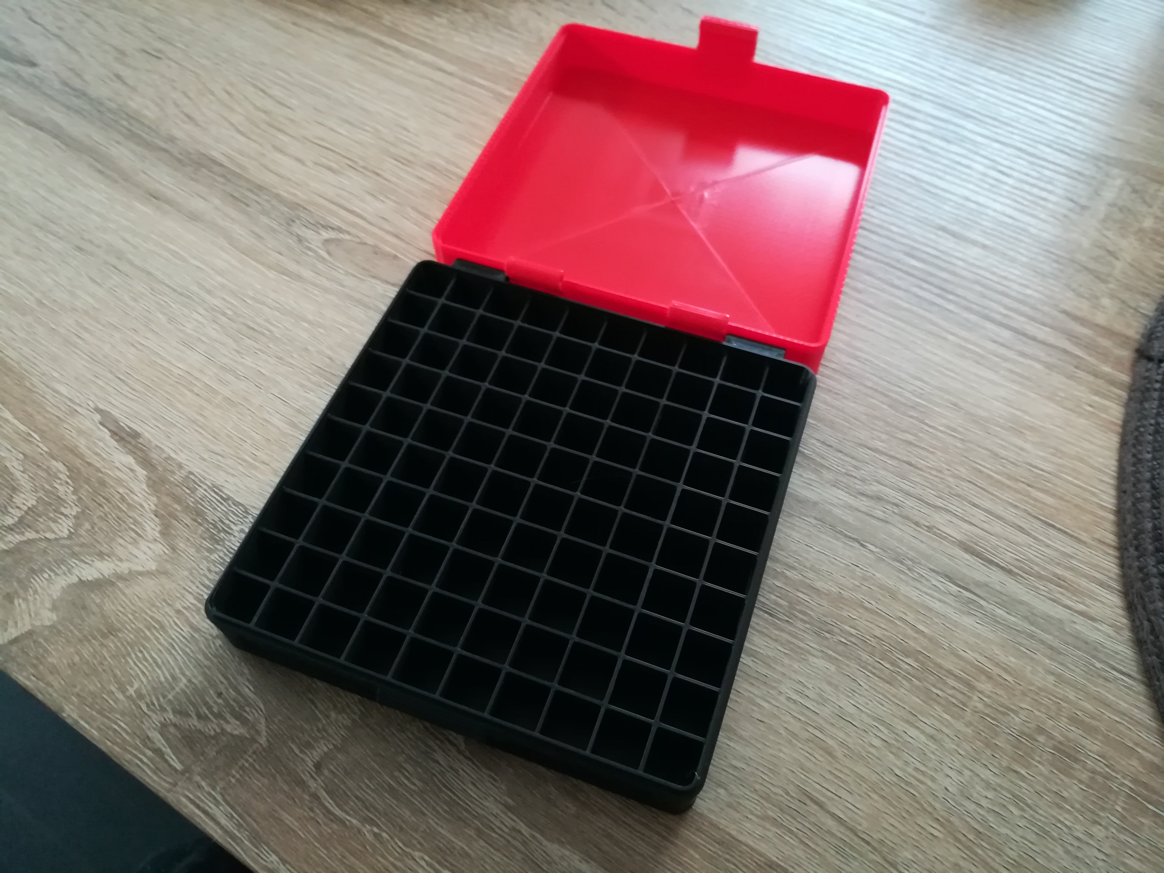 Ammo box 9mm Punisher