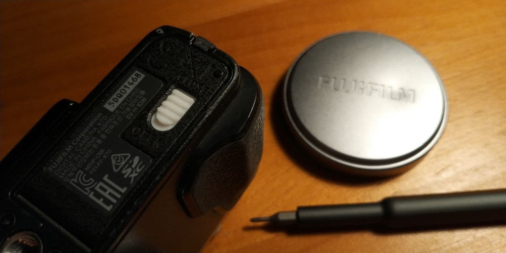 Fujifilm X70 Battery Door Catch