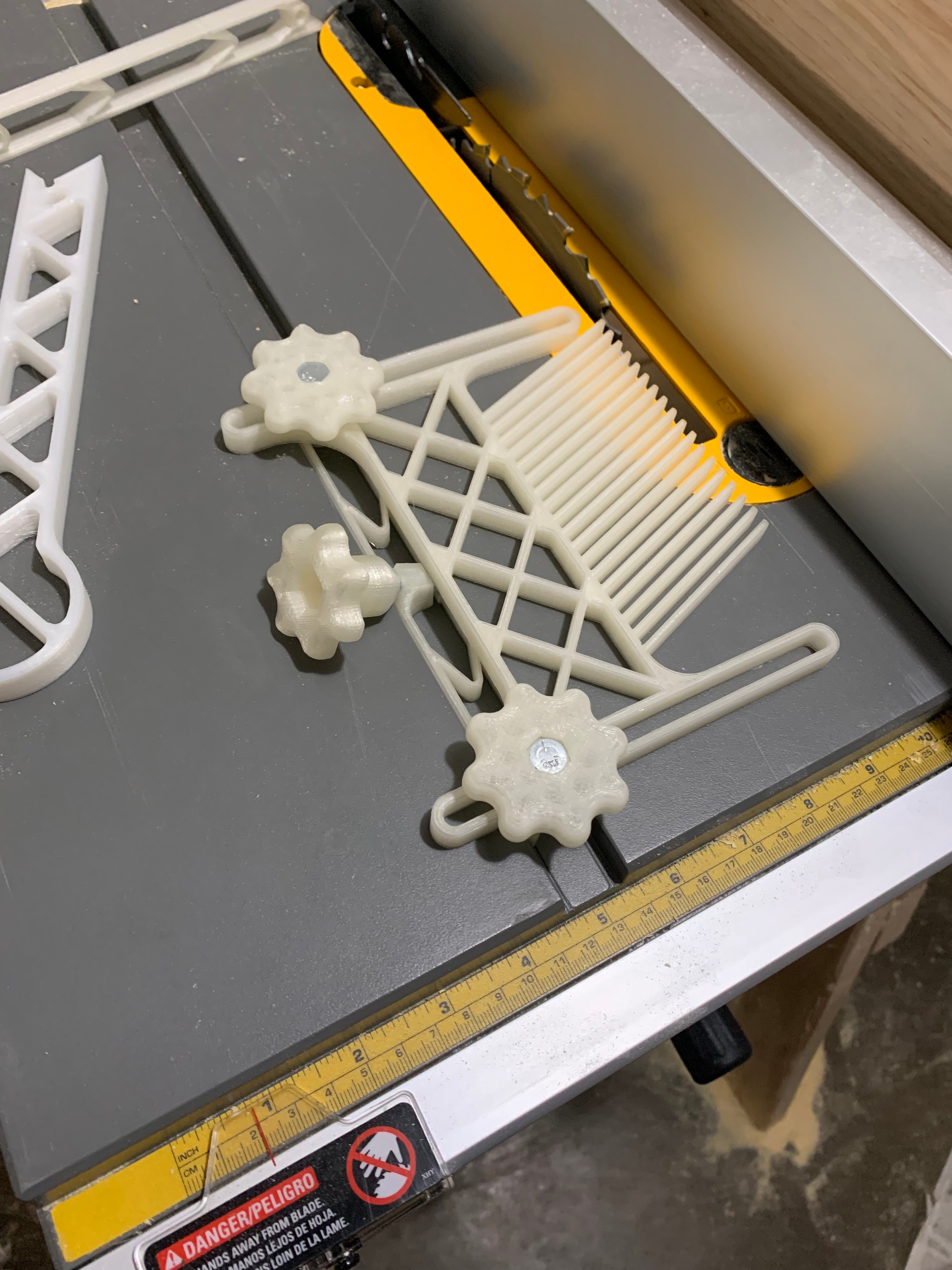Feather Board w/ Locking Miter Bar + Hardware