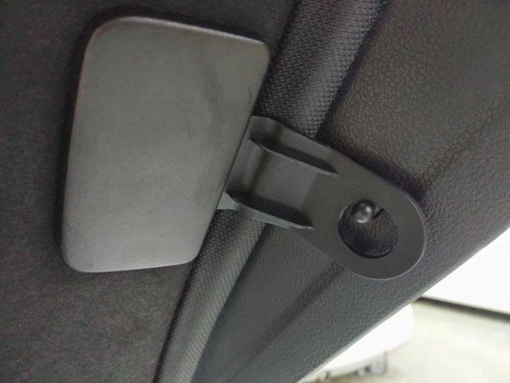 Audi A5 parcel shelf knob