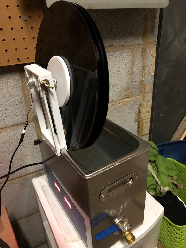 Ultrasonic record cleaner v2 