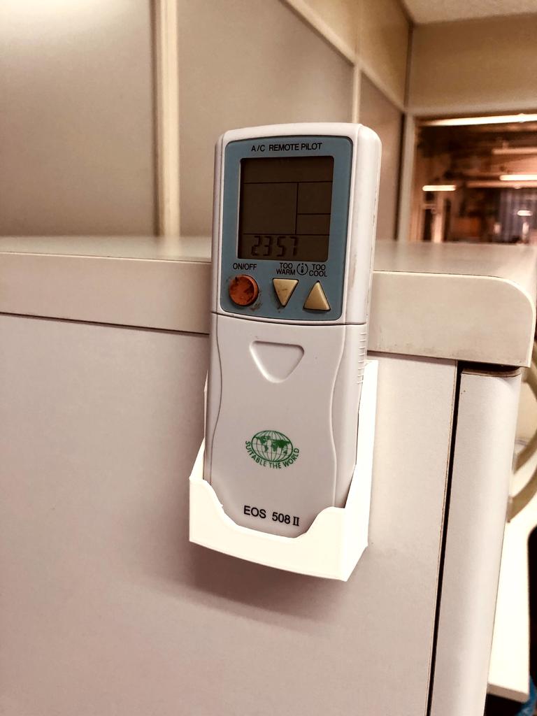 universal air conditioner control holder