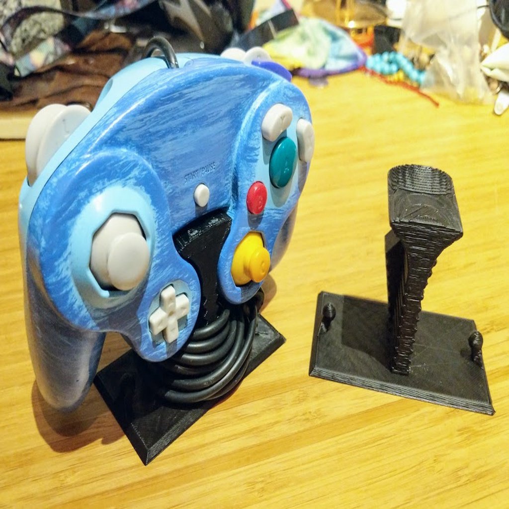 Gamecube controller stand