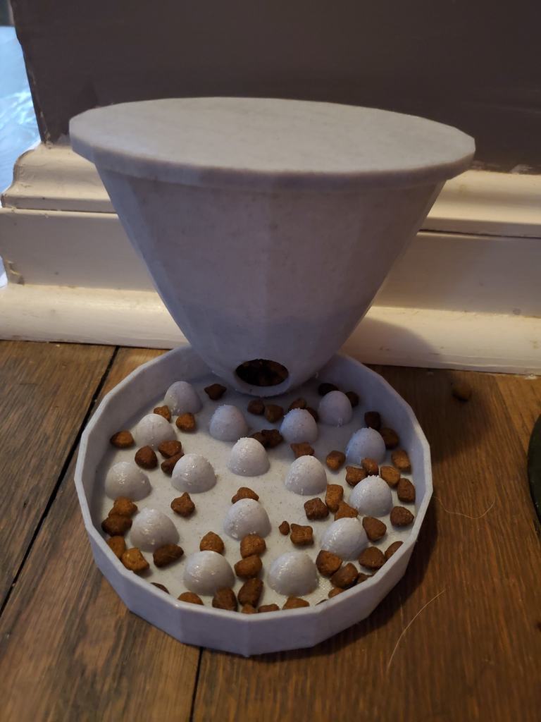 Slow feeder bowl for cats
