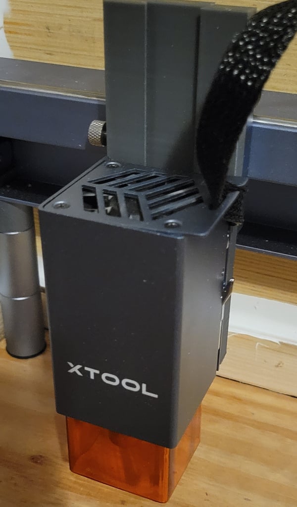 STL file Xtool D1 Z-axis height Adjuster ( for the Pro and Non Pro version  ) 🧞‍♂️・3D printable model to download・Cults
