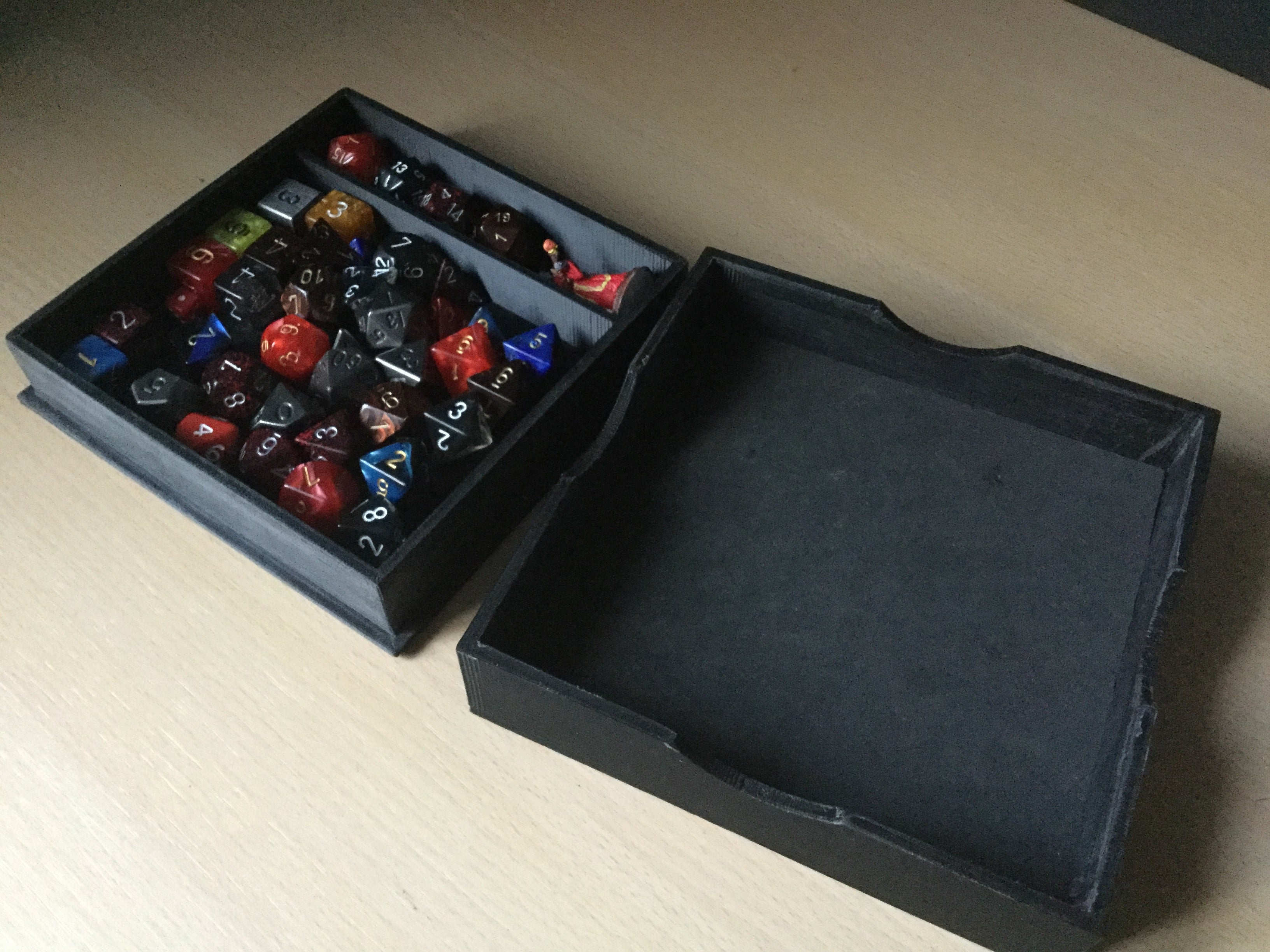Simple dice tray