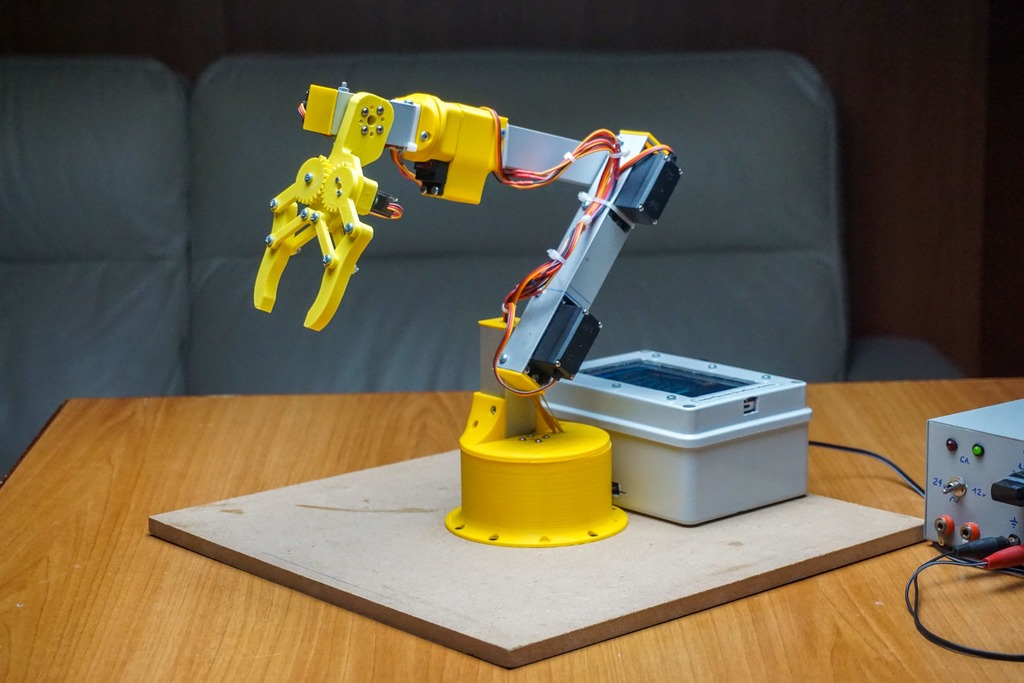Arduino Robotic Arm Controlled by Touch Interface
