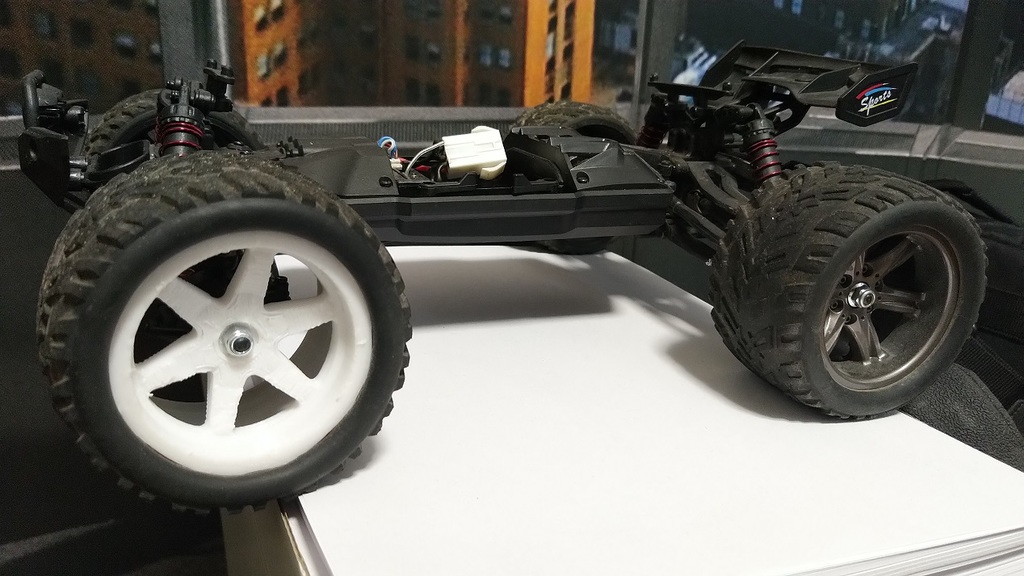 1:12 Model Car Rim (Xinlehong Toys No 9116)