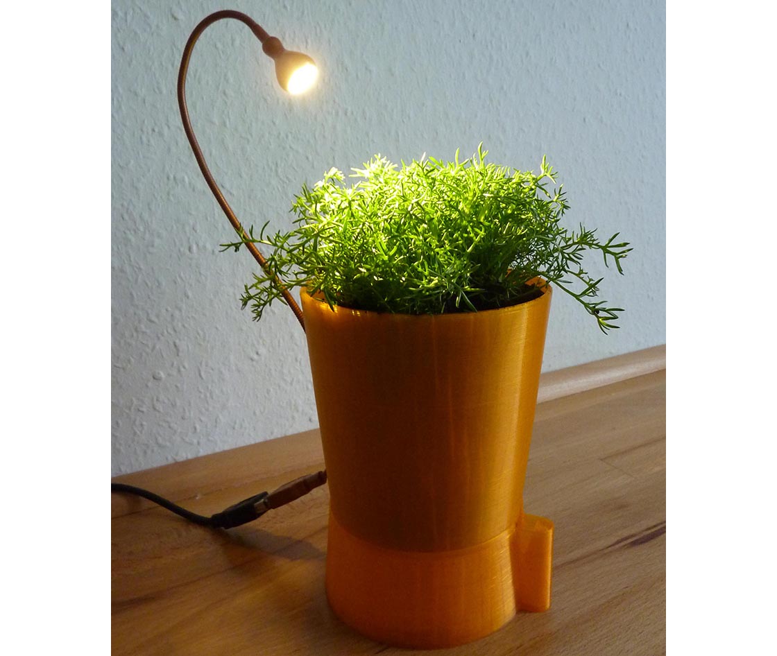 Automatic Herb- or Flowerpot. Self-watering, led-lighted water-level indication and greenhous in one piece