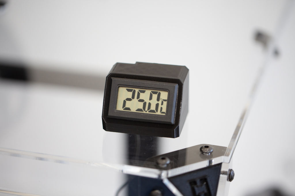  Digital Thermometer Mount for Enclosure Lab 3D Printer Enclosure