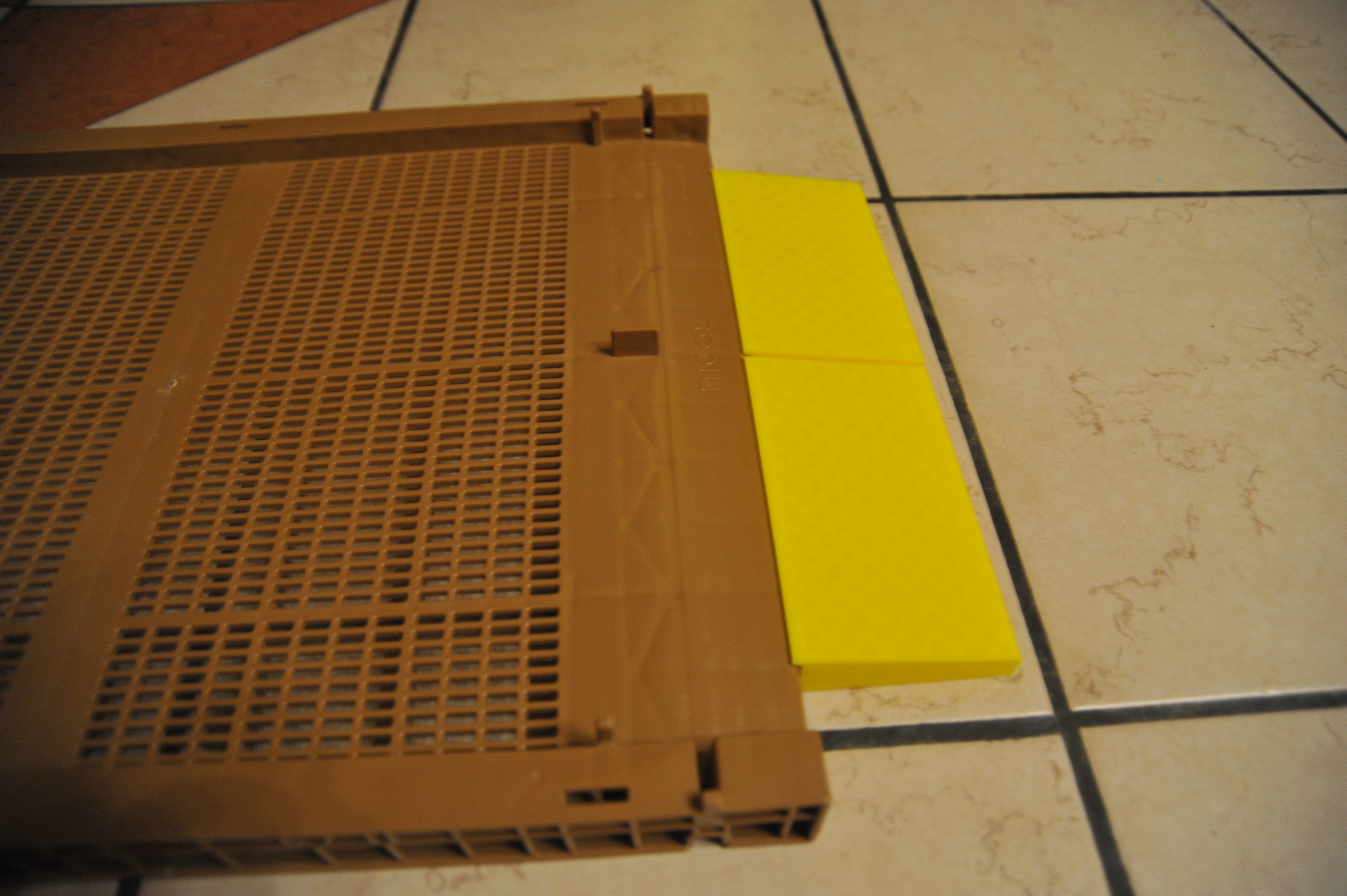 Beekeeping,BEEHIVE, Planche d'envole pour plateau NICOT.Board of flight for plateau