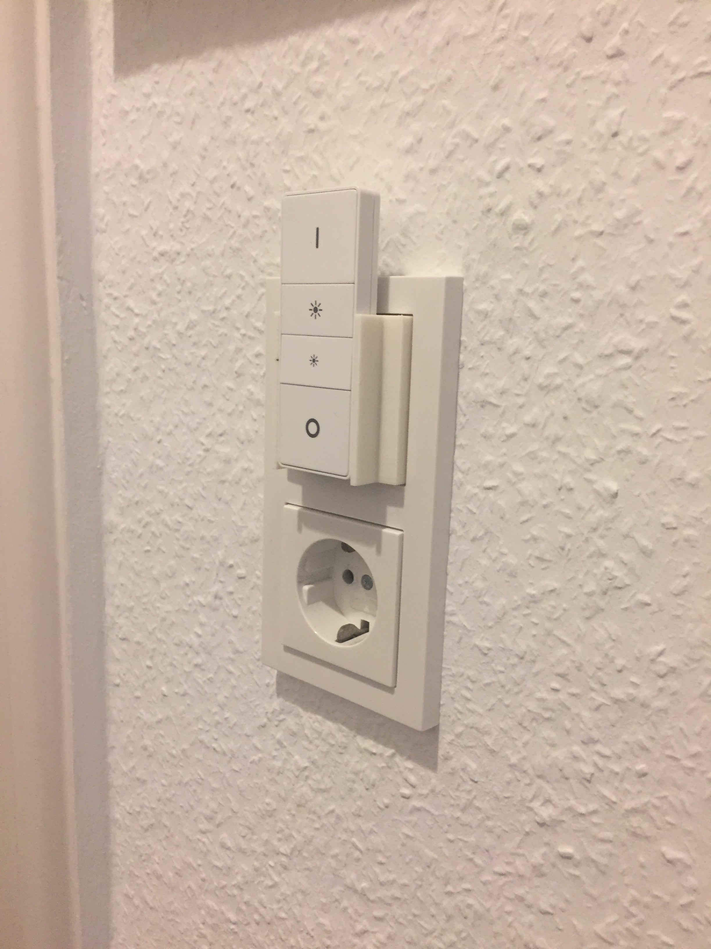 Philips Hue Remote Gira 55 Switch Plug Holder (Halter Steckdose)