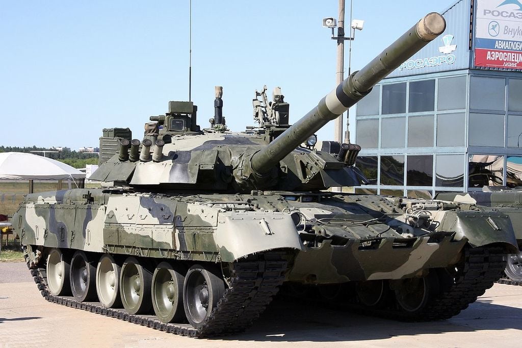 T-80 Soviet MBT Tank