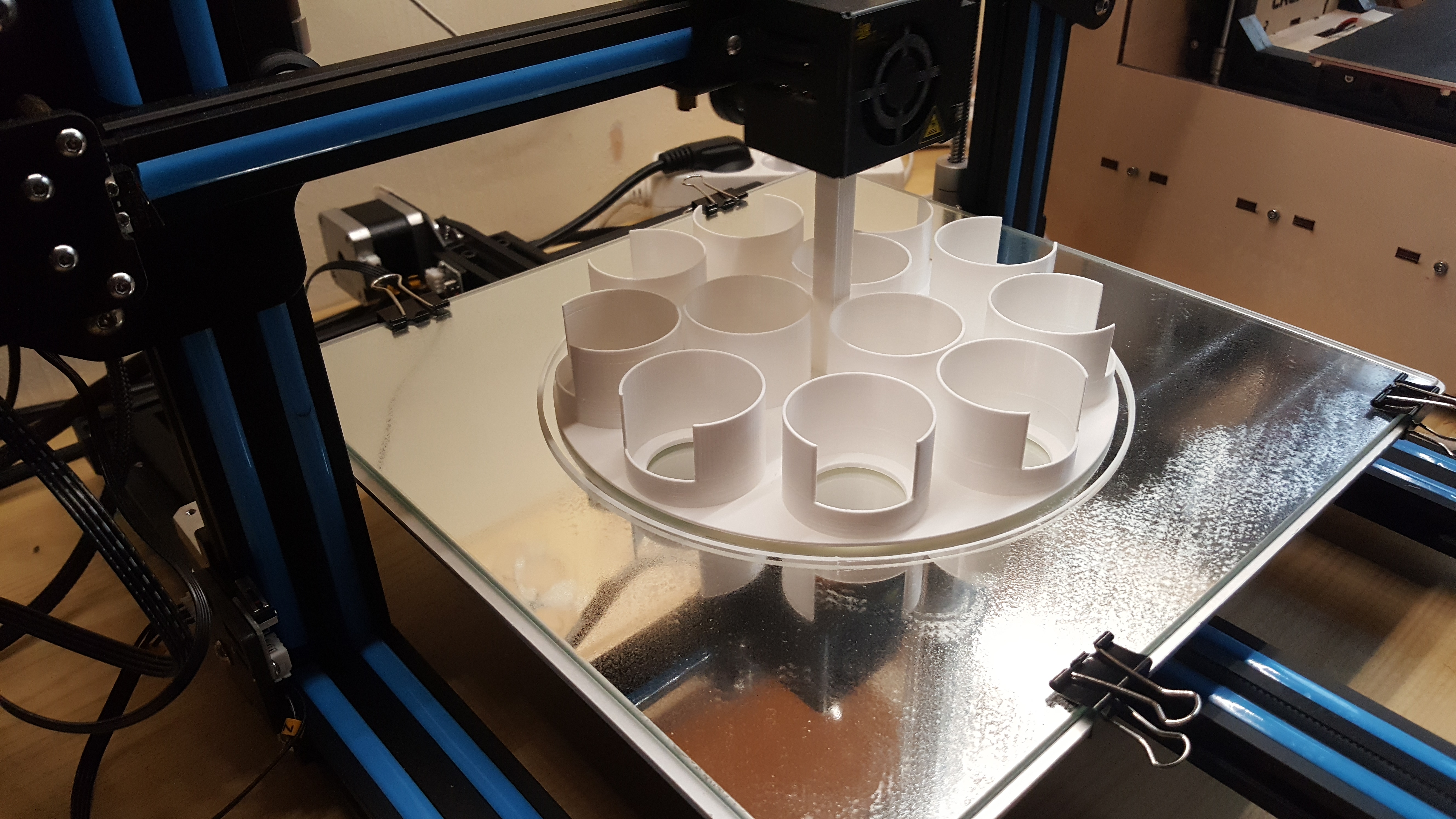 Spice rack,  rotating (manually)