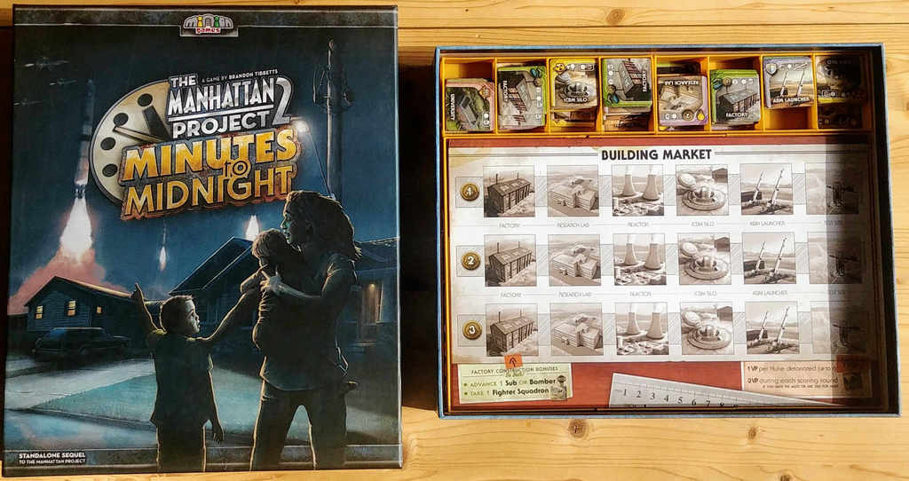 The Manhattan Project 2: Minutes to Midnight board game organizer