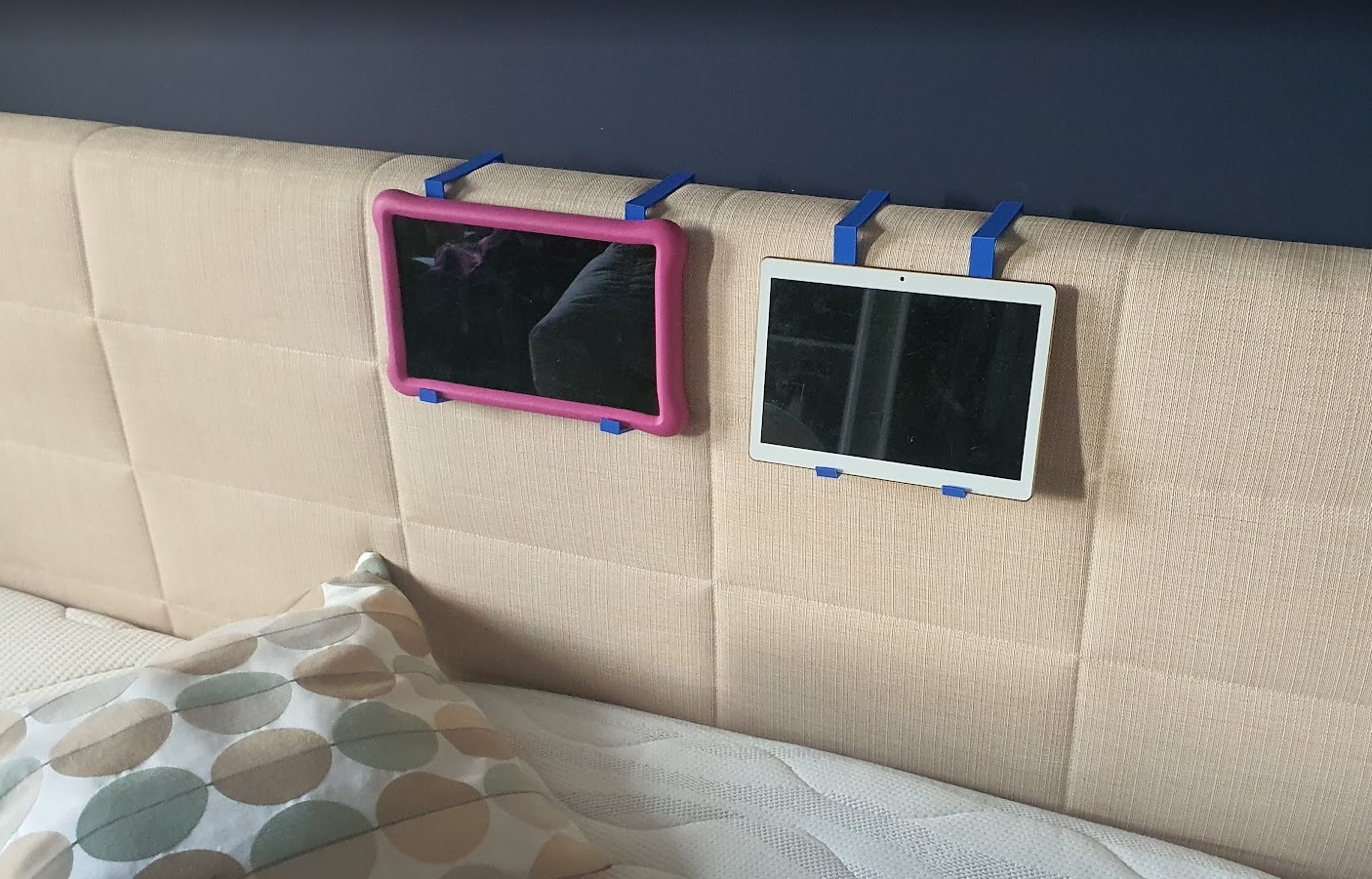Tabletholder - Halterung für ein Tablet z.B. am Bett