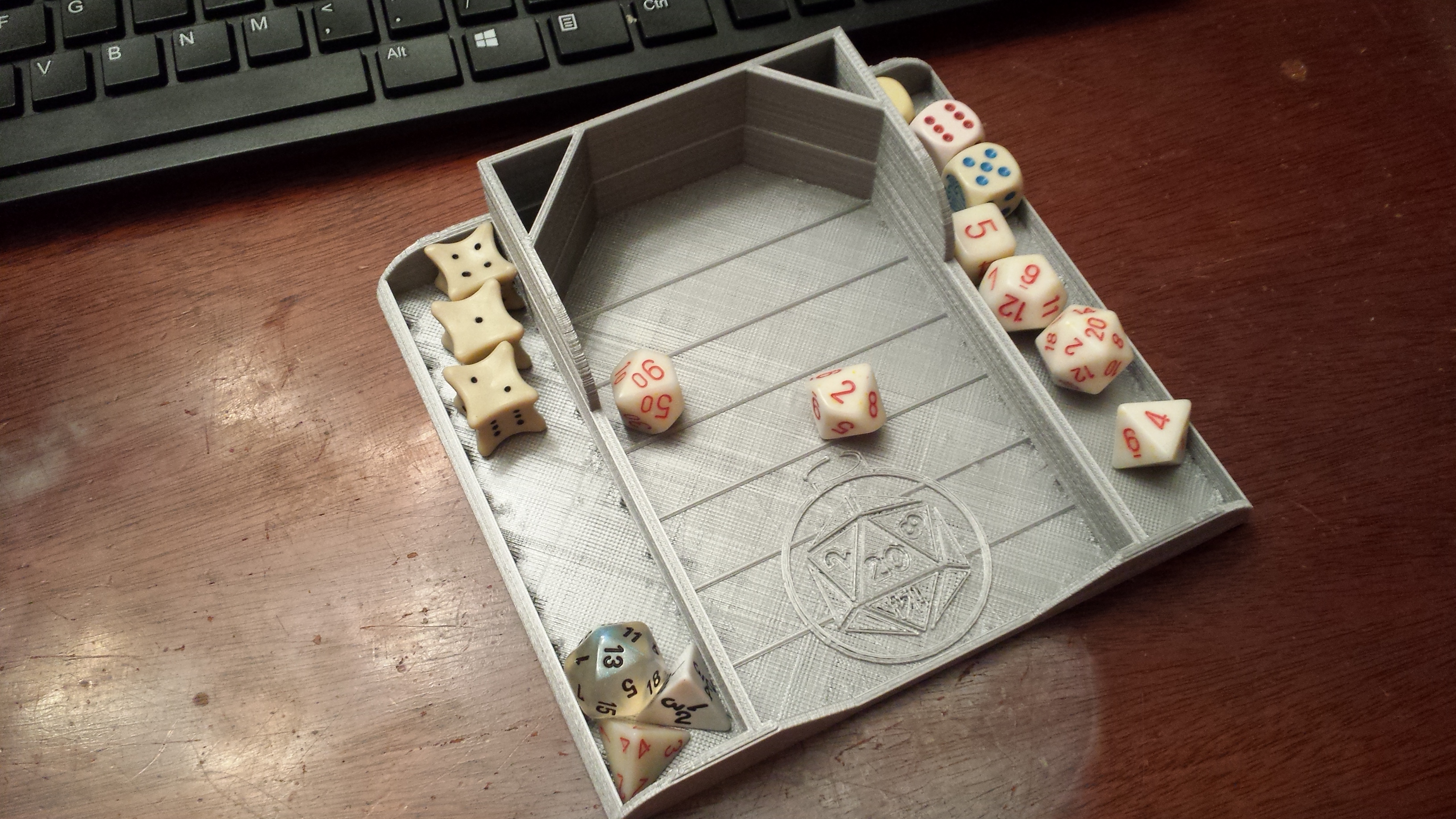 Dice Throwing Tray v 2.0