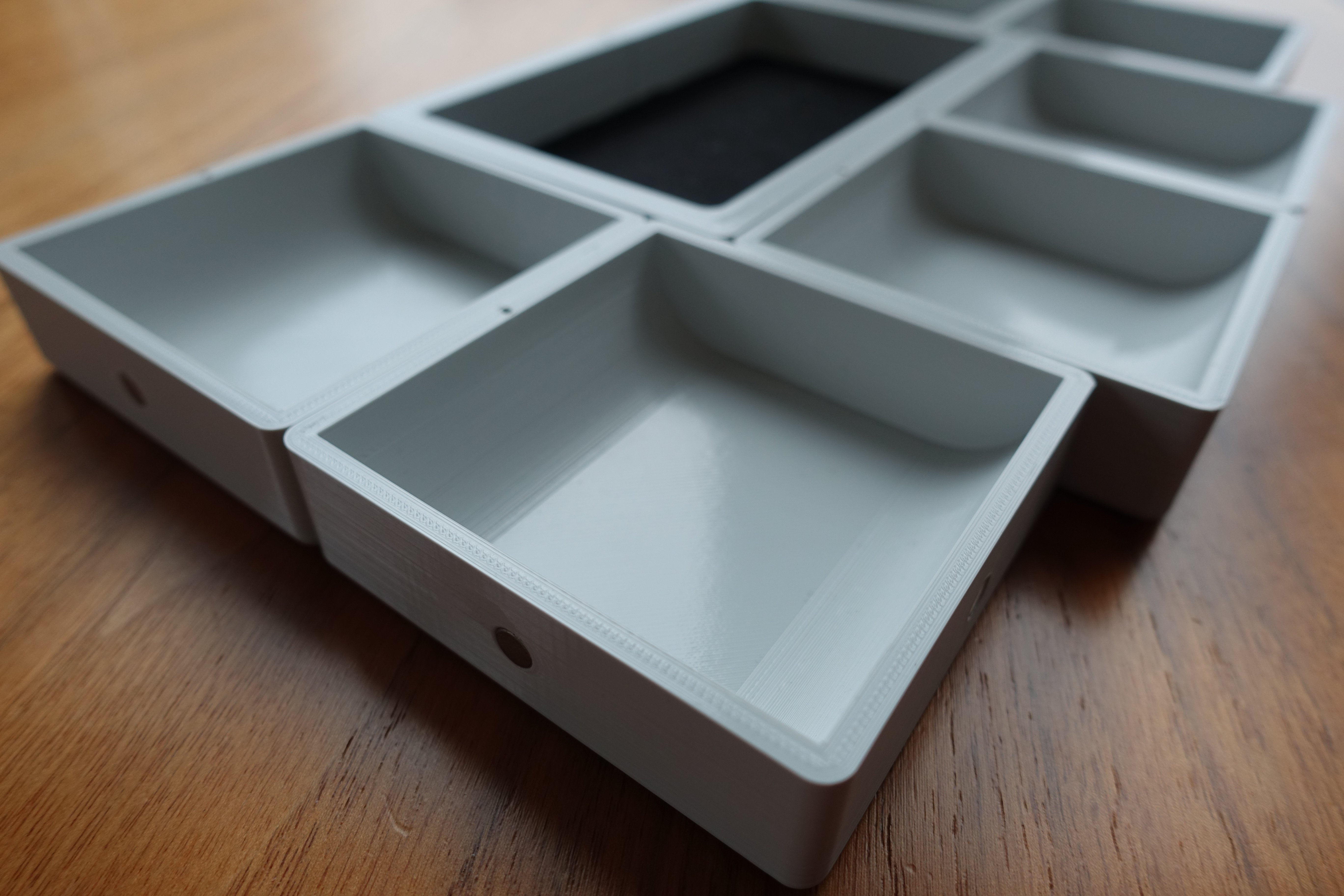 Modular Tile Board Game Organizer (magnetic, fully parametric)