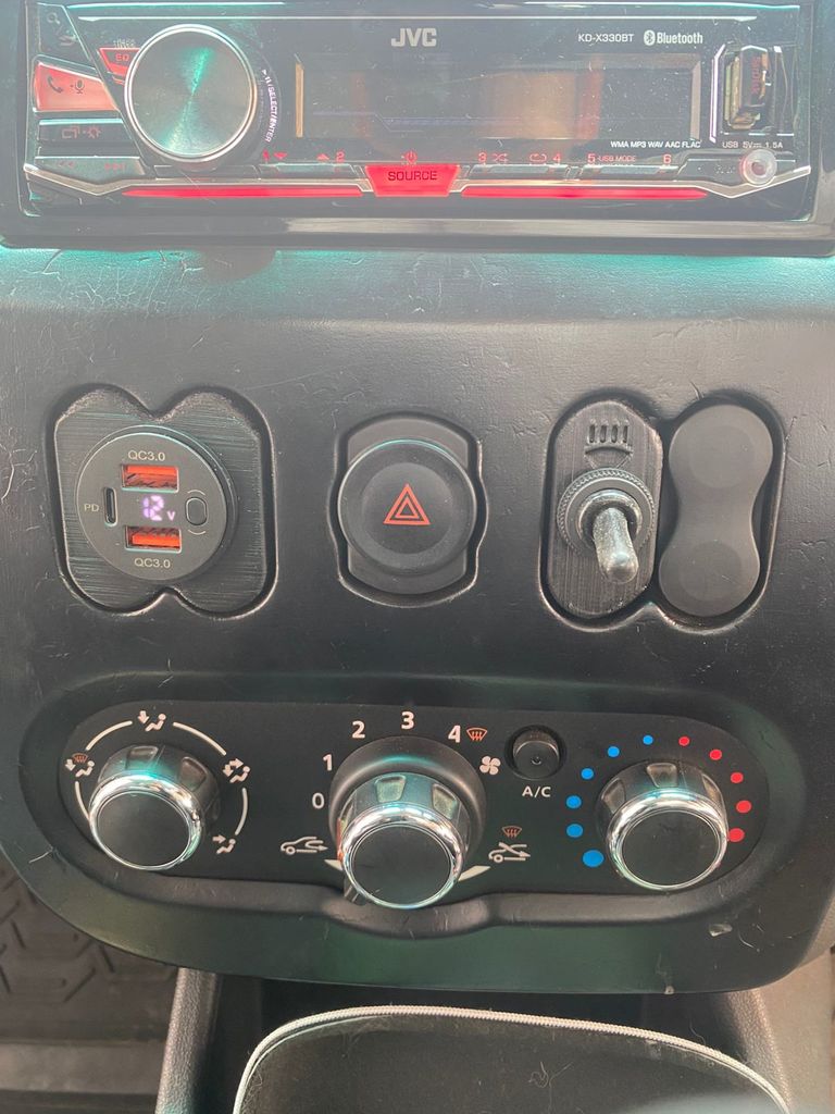 Nissan NP200 Dash insert