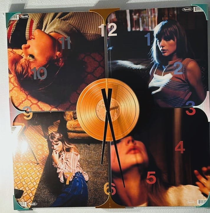 Vinyl Album Holder Wall Clock 
