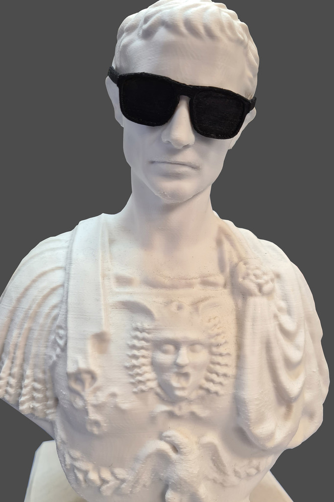Sunglasses for Julius_Caesar_Improved_Pencil_Holder