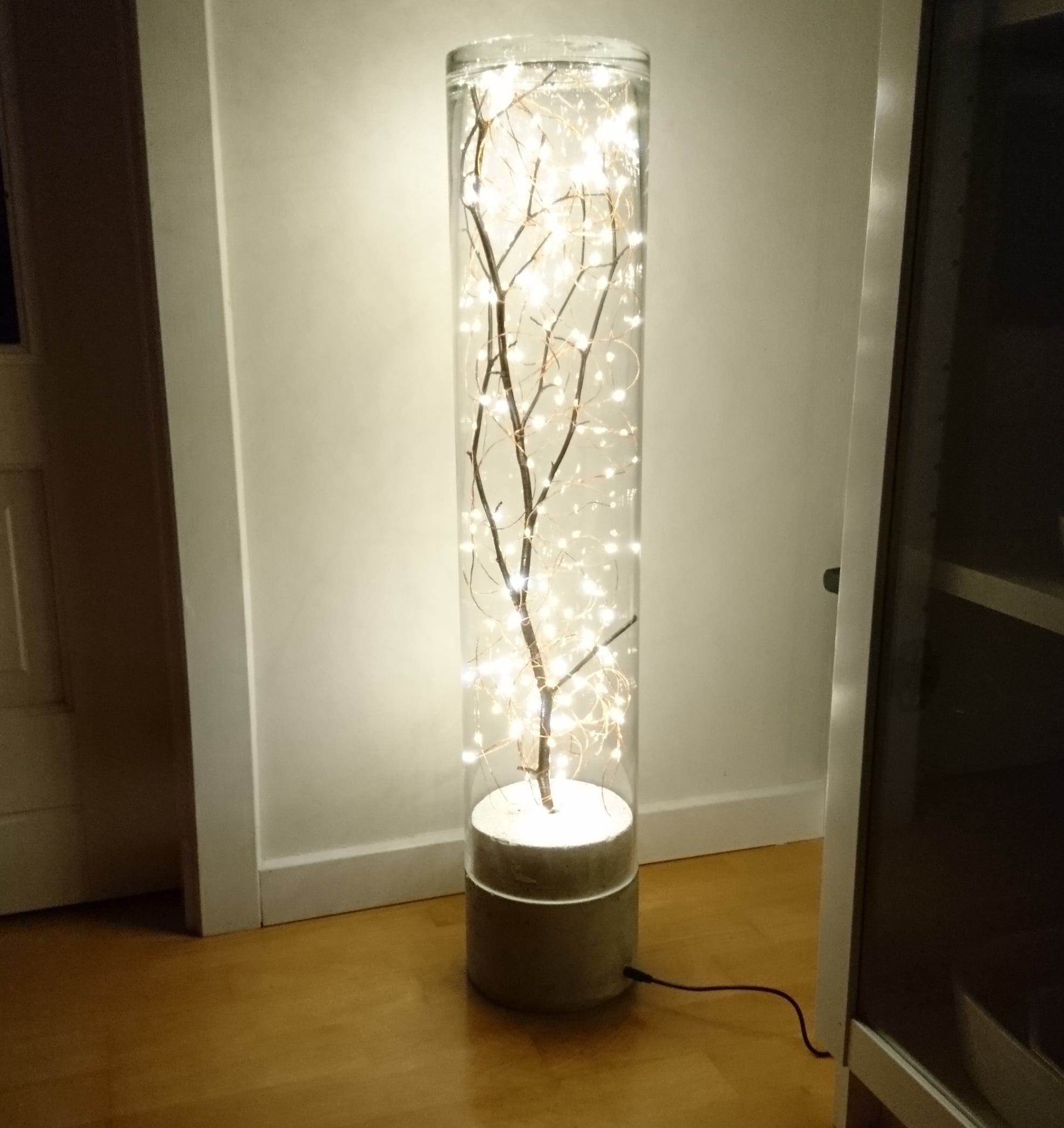Concrete lamp
