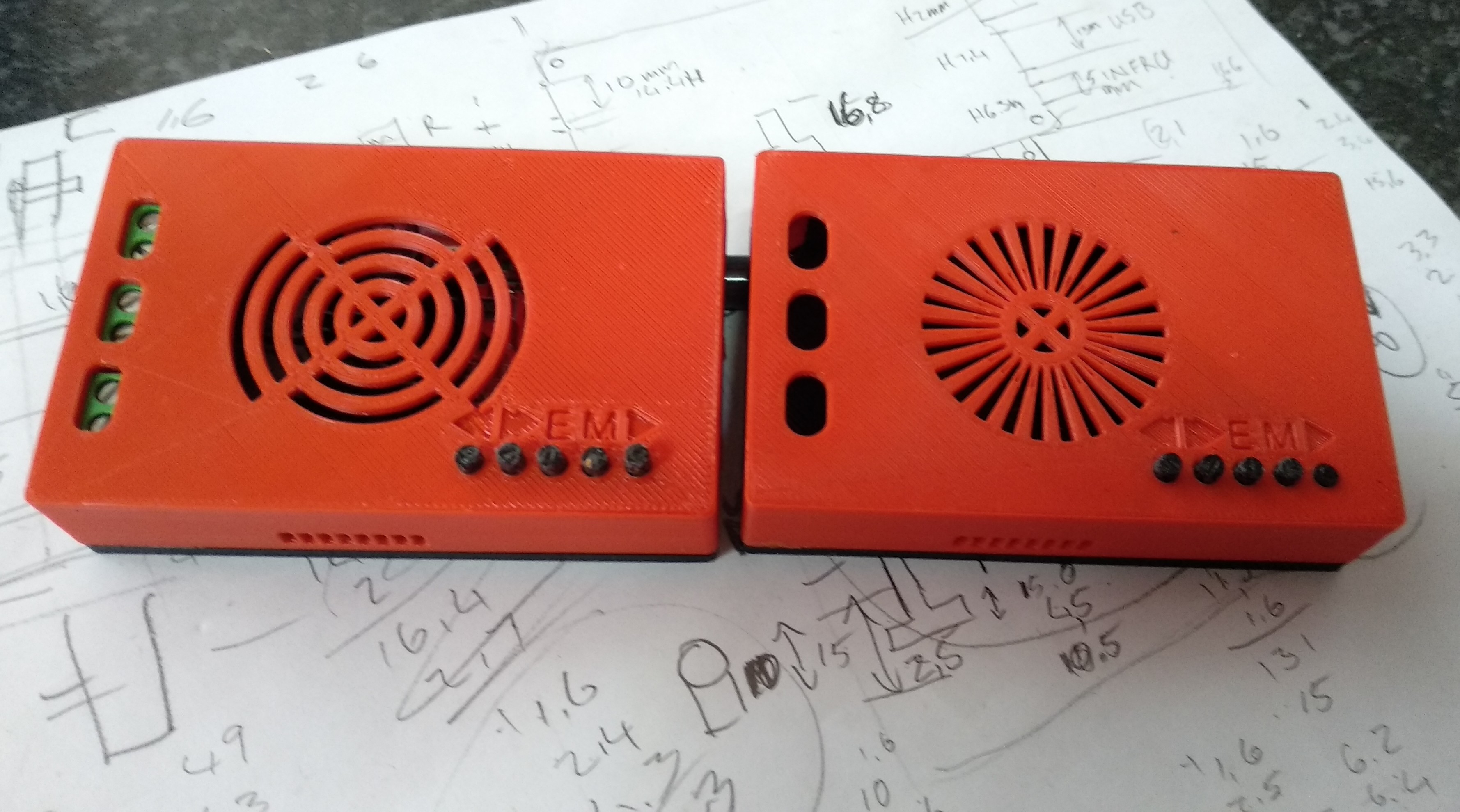 TPA3116 Bluetooth amplifier enclosure