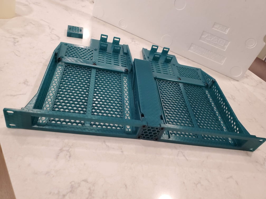 Lenovo Tiny 19" 1U Rack Mount