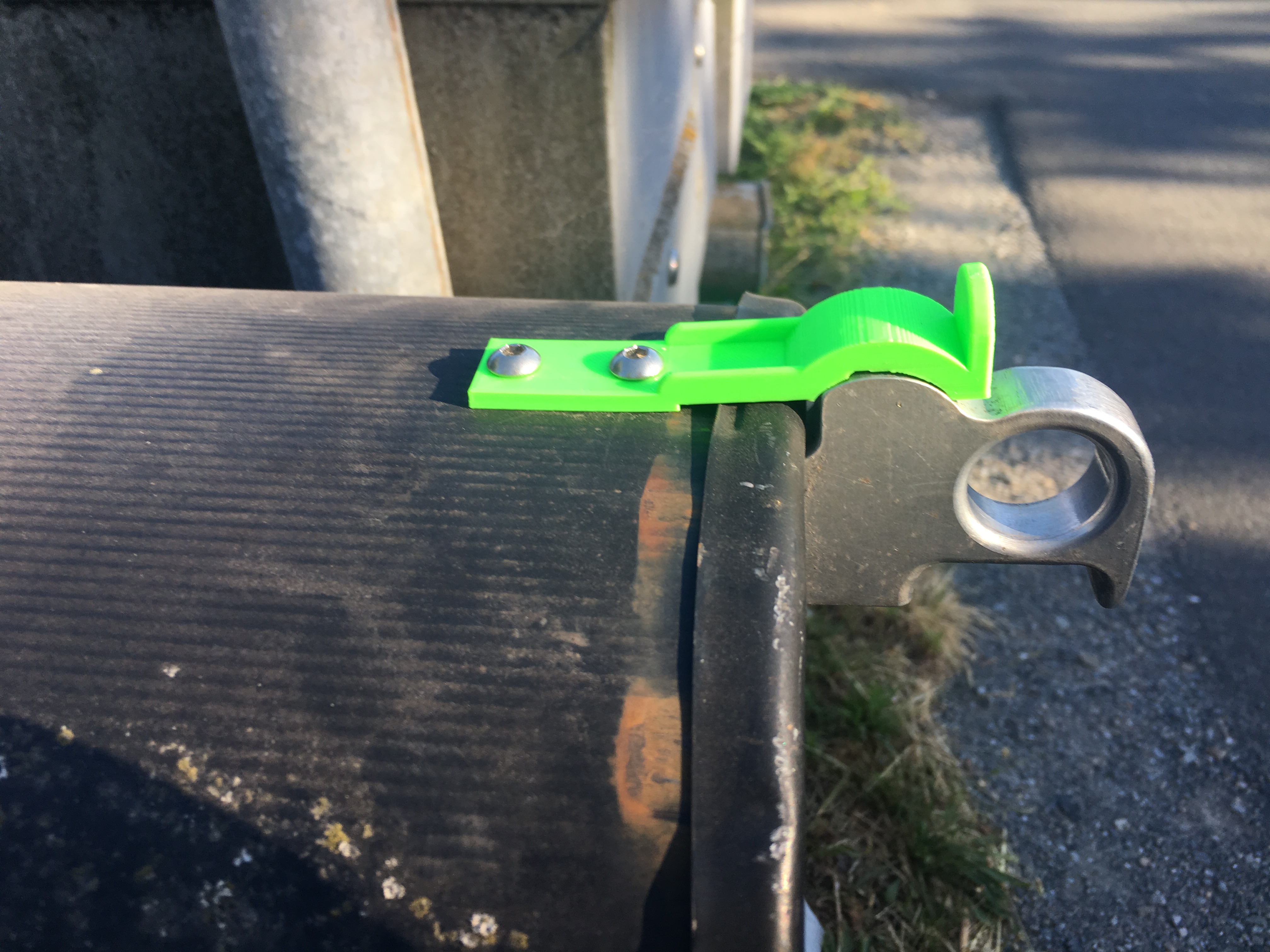 Mailbox Latch