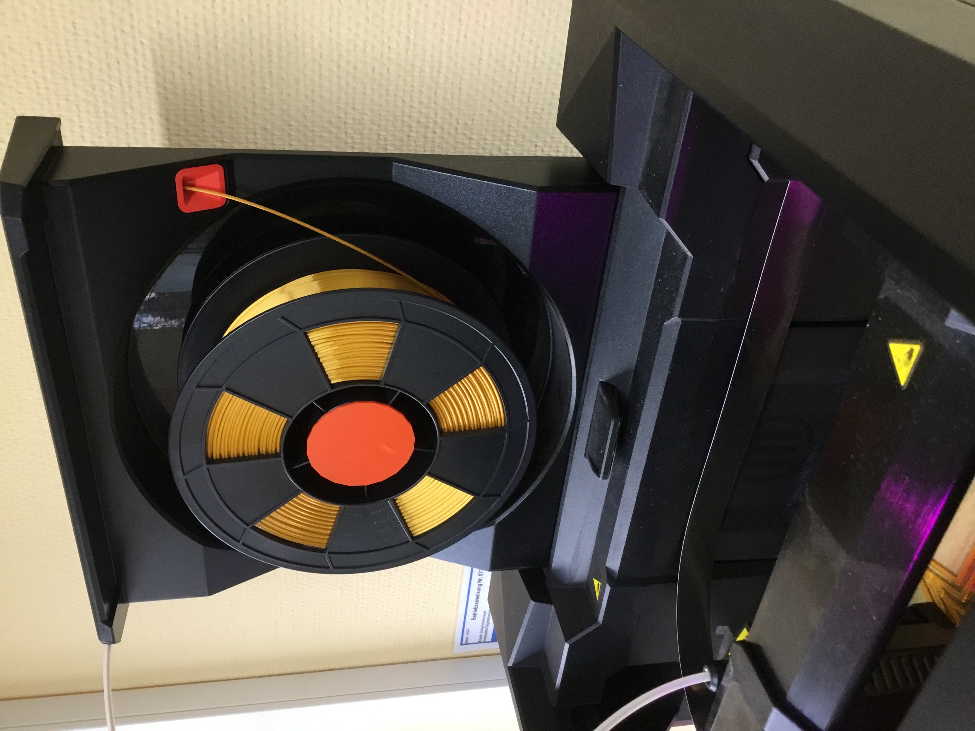 Makerbot  Replicator + Adapter for wider filament spools