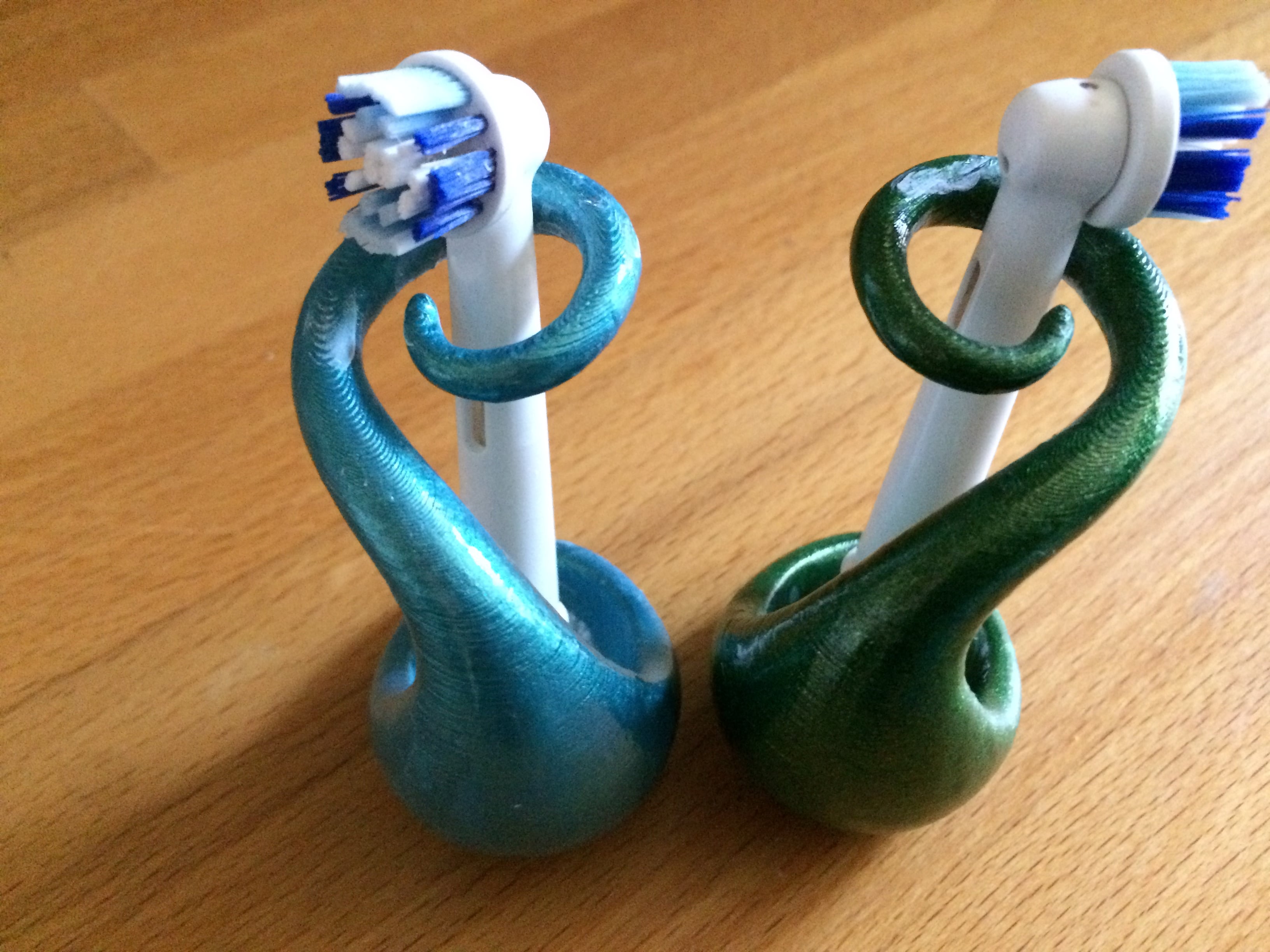 tooth brush holder