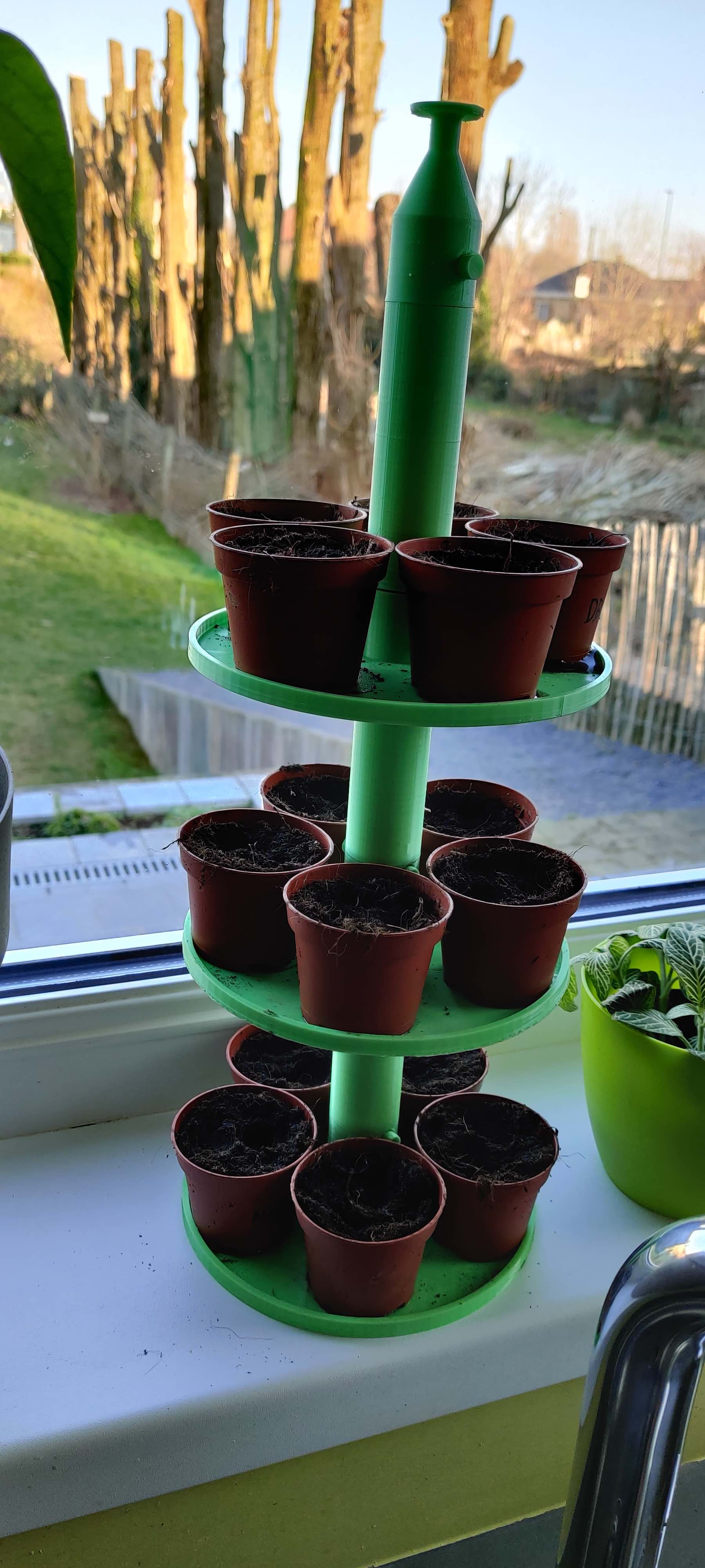 Seedling pot stacker