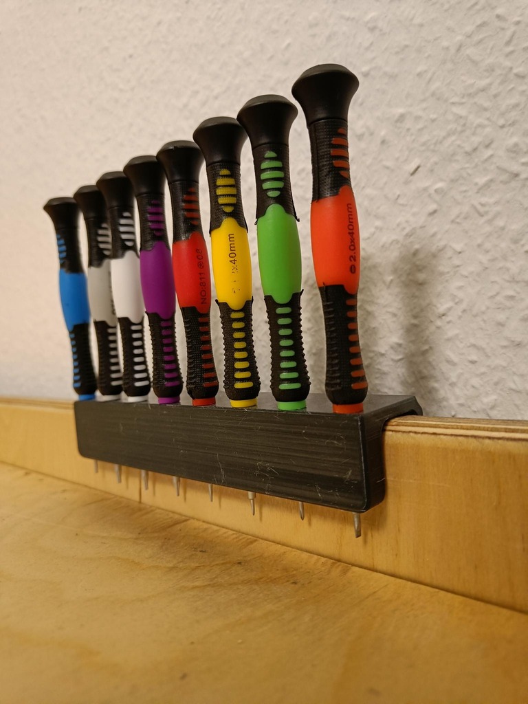 screwdriver holder (small screwdrivers)