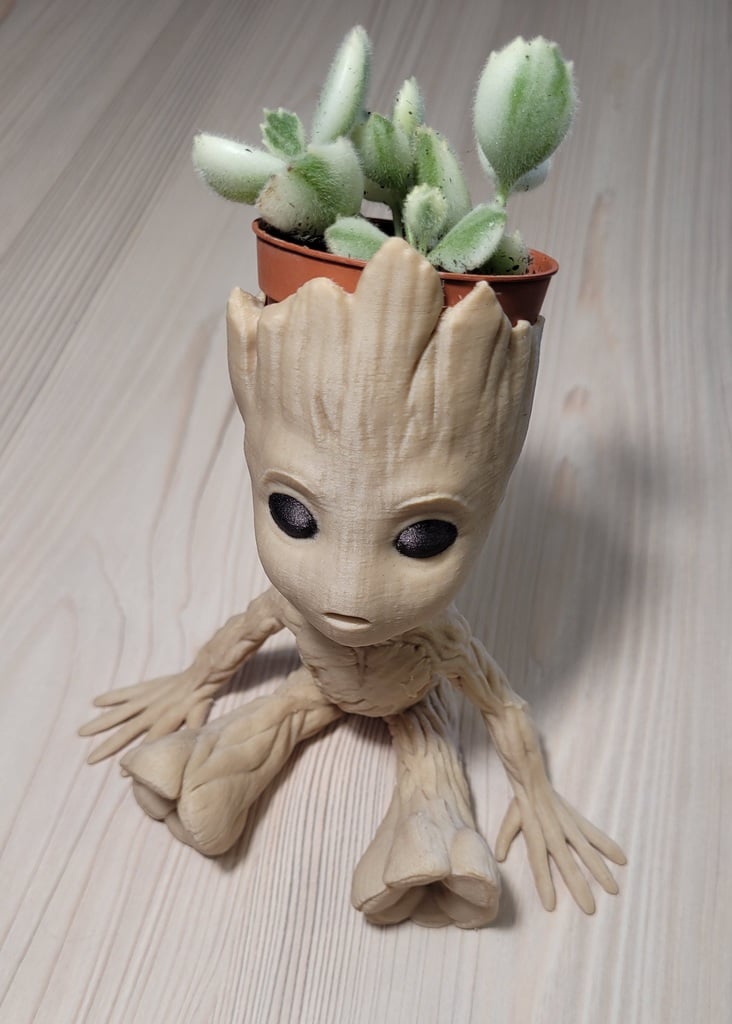 Baby Groot planter