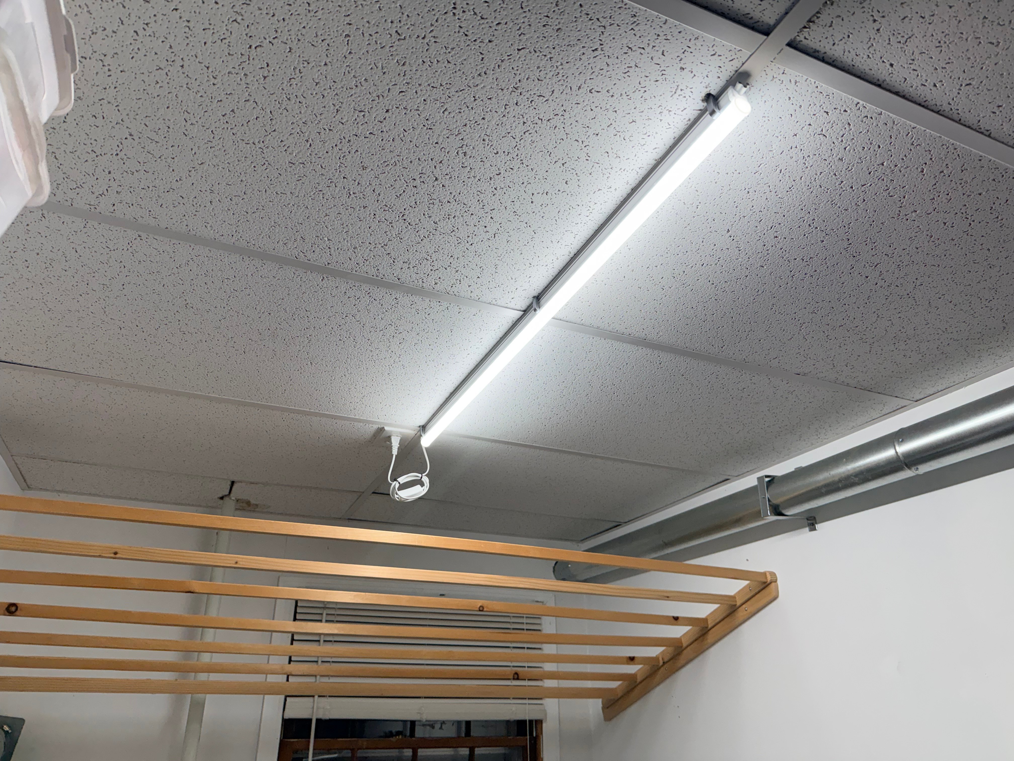 LED T5 Light Bar Drop Ceiling Clip