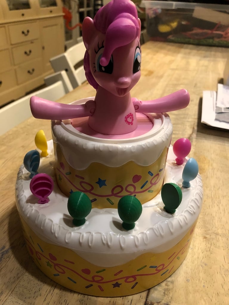 Balloon pin for Pinkie Pie birthday cake popping game