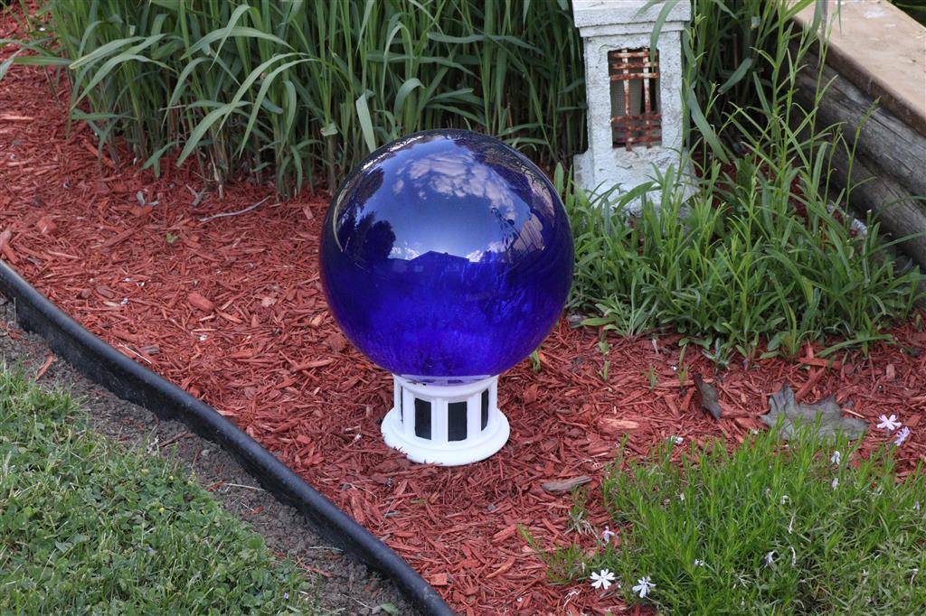 Gazing Ball Stand (2 versions - for 10") 
